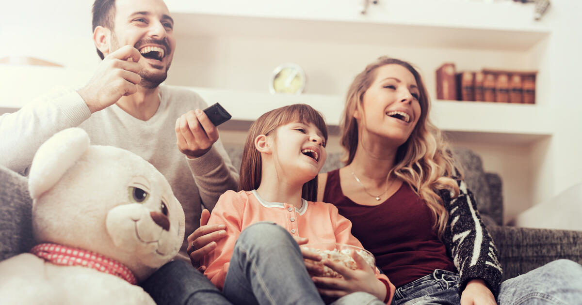 Dlaczego warto wybrać pakiet internetu z telewizją?